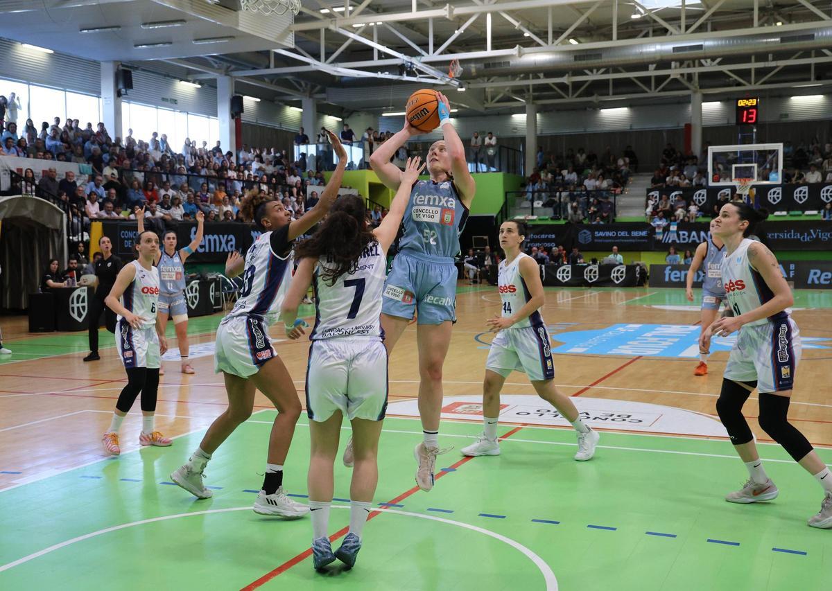 El Celta Zorka celebra su ascenso a la élite del baloncesto