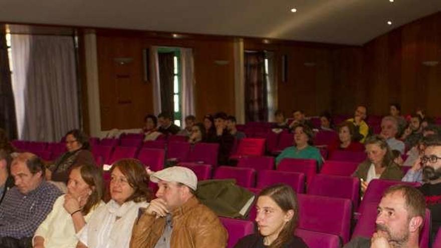 El BNG presentó su programa en la Casa da Cultura. // Bernabé/Ana Agra