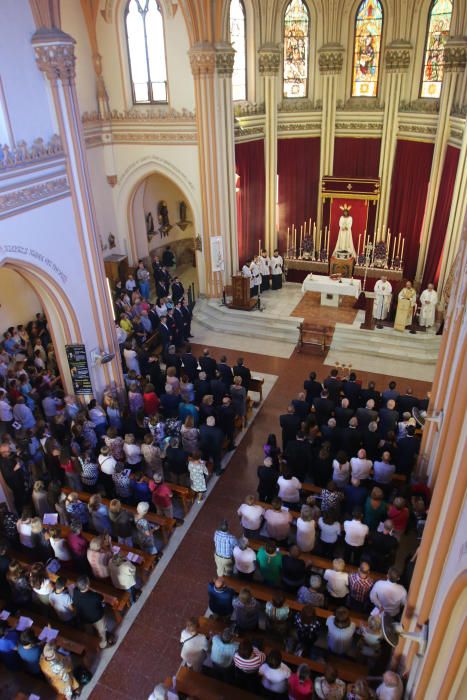 La imagen es trasladada a su templo tras tres días de exposición pública en el Palacio Episcopal, después de regresar de Sevilla, donde ha sido restaurada