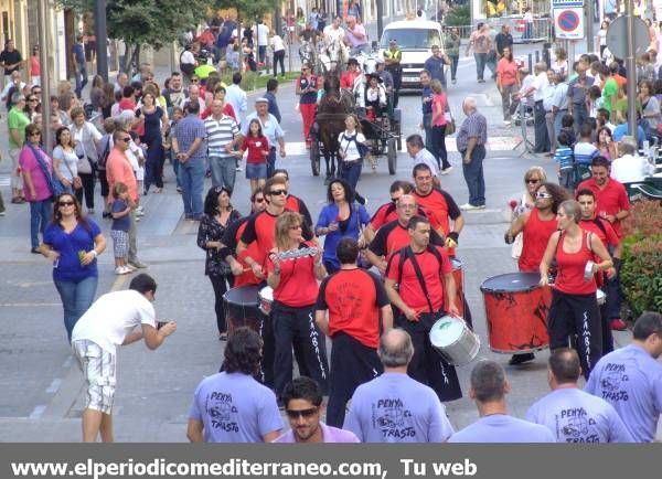 Almassora al completo sale a la calle en su primer día de festejos taurinos