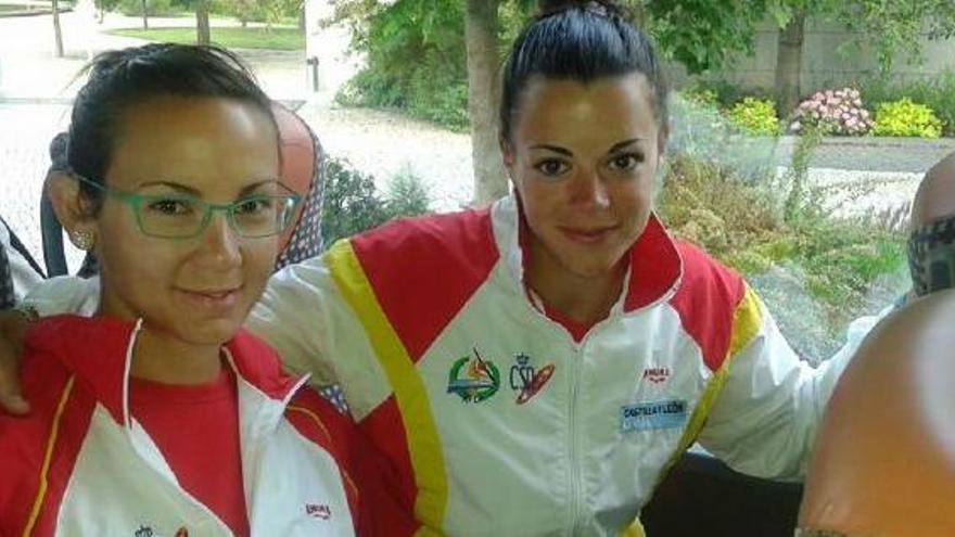 Victoria Fraile y Laura Pedruelo.