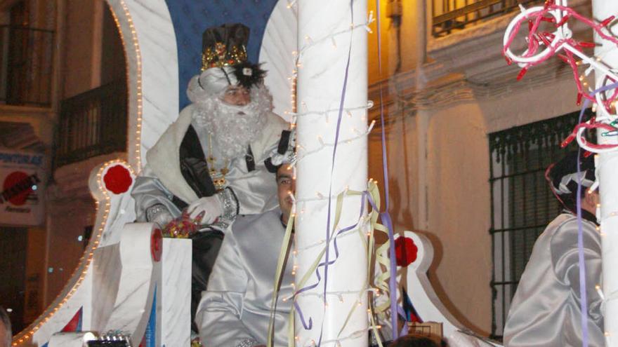 En la Cabalgata de Reyes sólo trabajo un policía.