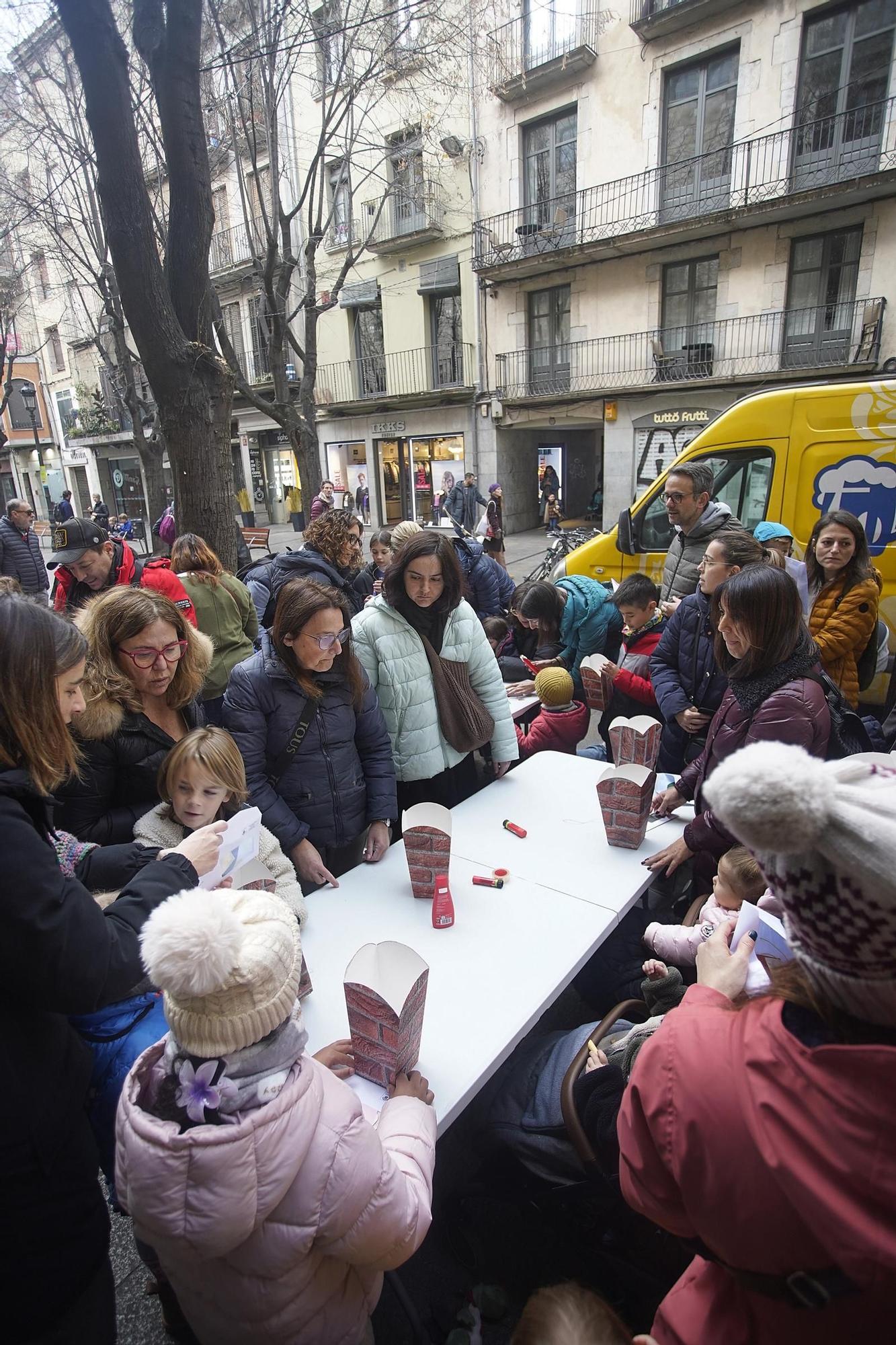 Les millors imatges del taller de Fanalets a la Rambla de Girona