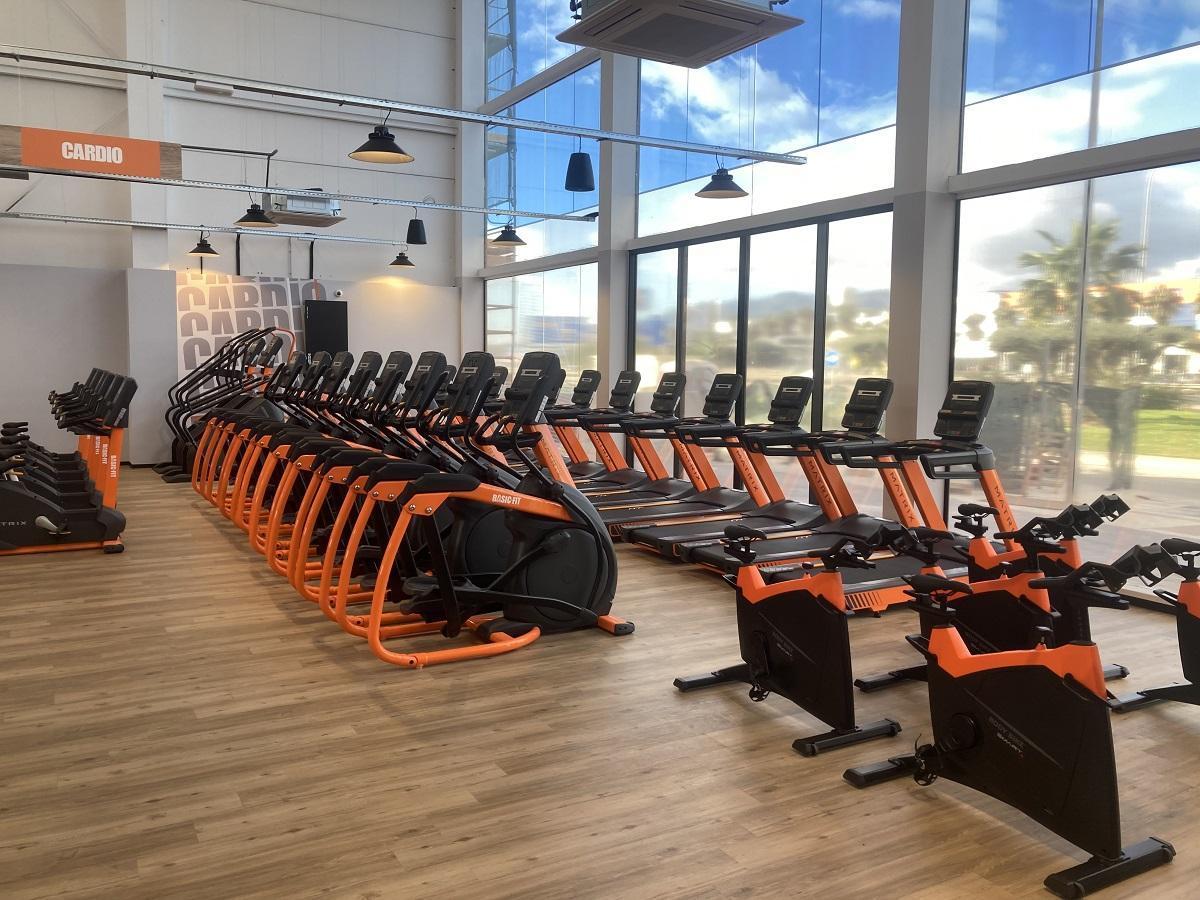 Las instalaciones de Basic Fit en la avenida Isaac Peral de Málaga.