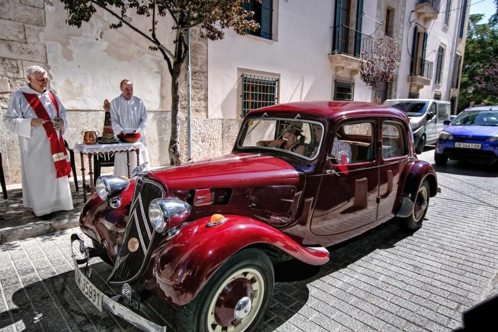 El día de los coches benditos