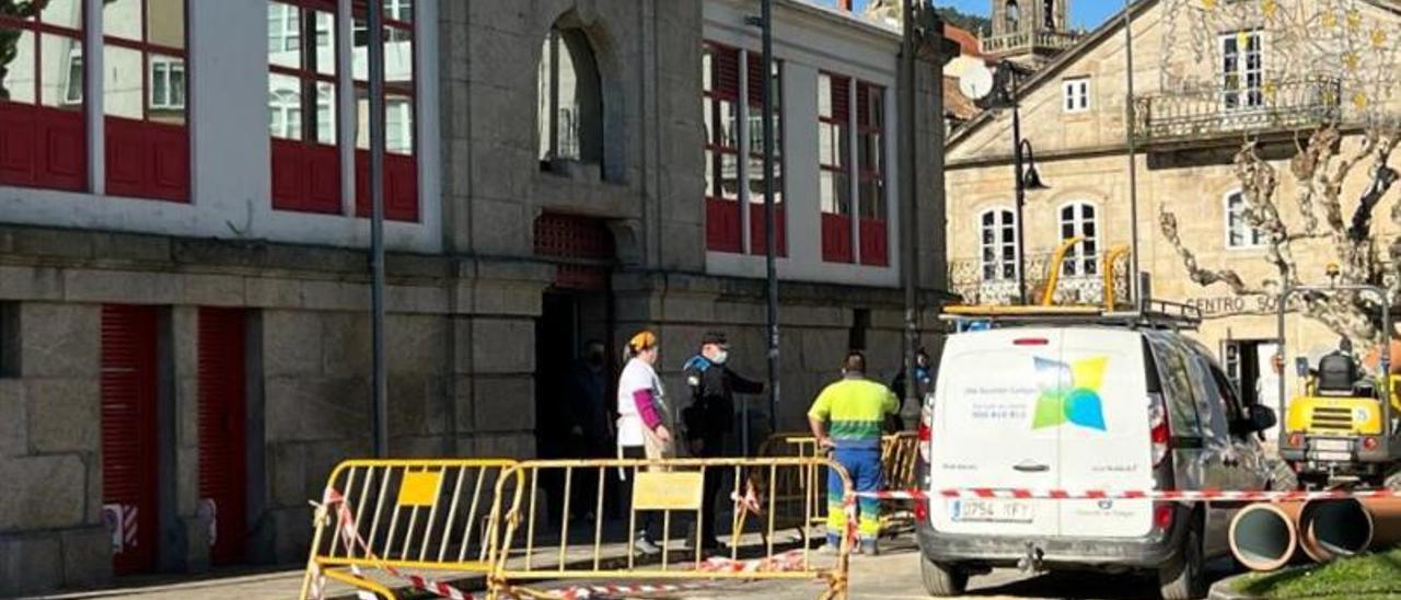 La zona sigue vallada, a la espera de su pavimentación. |   // G.M.P.