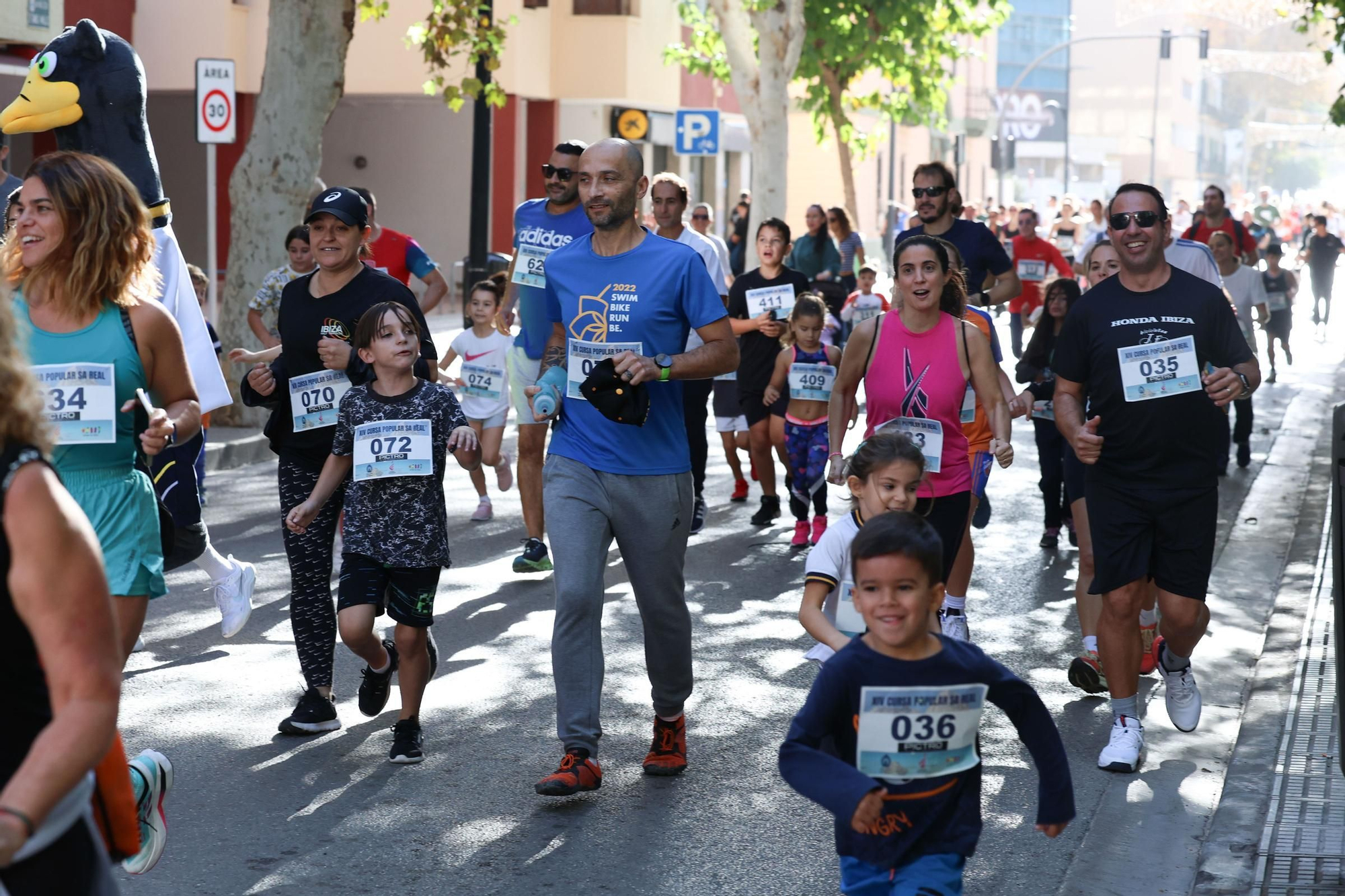 Galería: La carrera festiva de Ibiza para disfrutar en familia