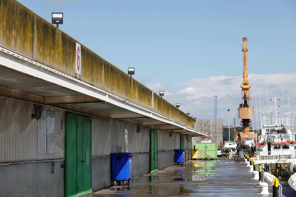 Zona de almacenes donde se realizarán obras de mejora en la Nueva Rula de Avilés.