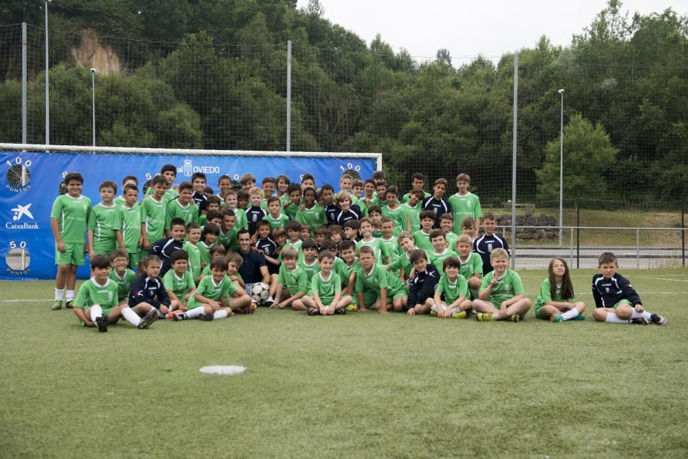 Linares visita el campus del Real Oviedo