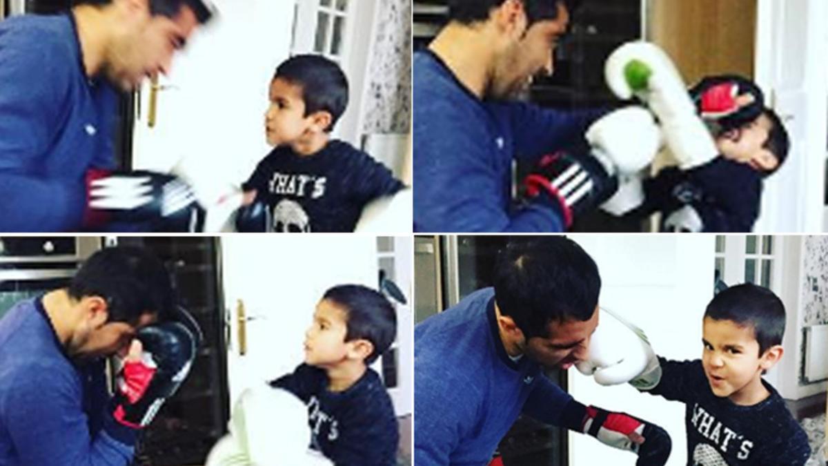 Claudio Bravo juega con su hijo Mateo