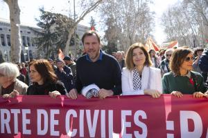 Óscar Puente se une a la manifestación por Palestina y exige un alto al fuego