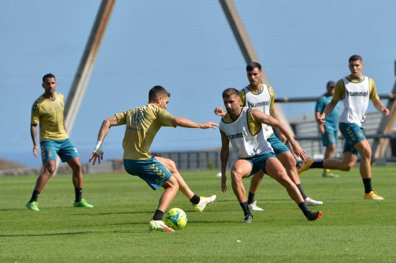 Entrenamiento de la UD Las Palmas (12/10/21)