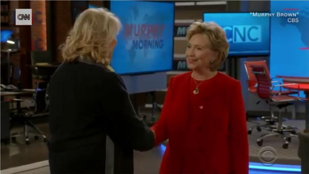 Hillary Clinton. en su intervención en la serie ’Murphy Brown’, que protagoniza Candice Bergen.