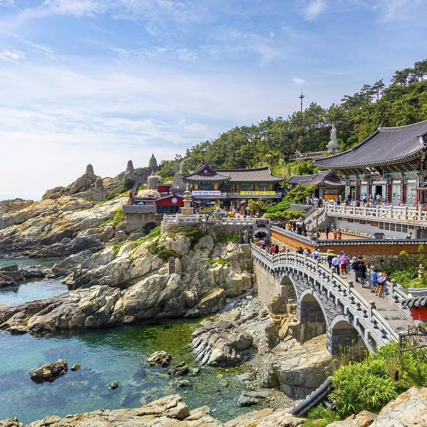 El viaje perfecto para descubrir Corea del Sur más allá de Seúl: templos, ciudades históricas y montañas sagradas en 13 días