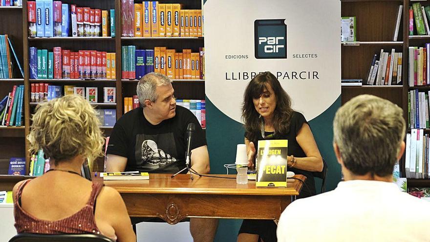 Marta Alòs reuneix lectors de novel·la negra