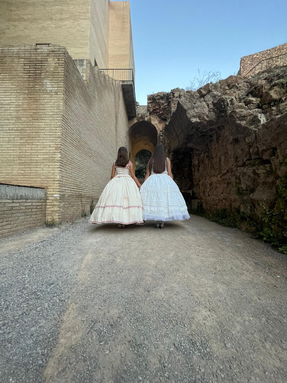 Ensayo de la exaltación de las Falleras mayores de Sagunt en el Teatro Romano.