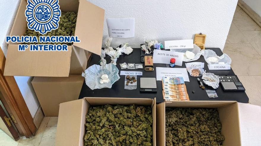 Efectos intervenidos por la Policía en una de las operaciones antidroga en Alicante.