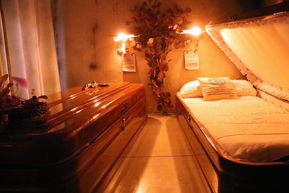 Una de les habitacions de l'Hotel Insomnia de Berga