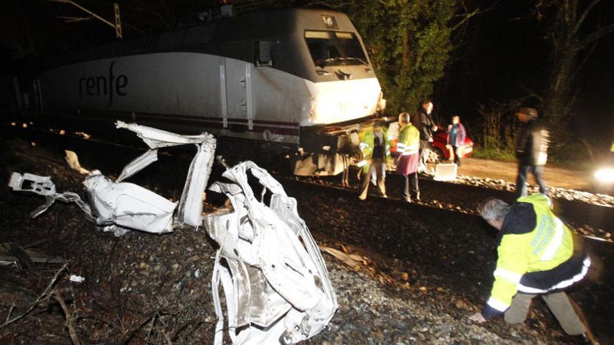 Un tren arrolla una furgoneta en Caldelas de Tui