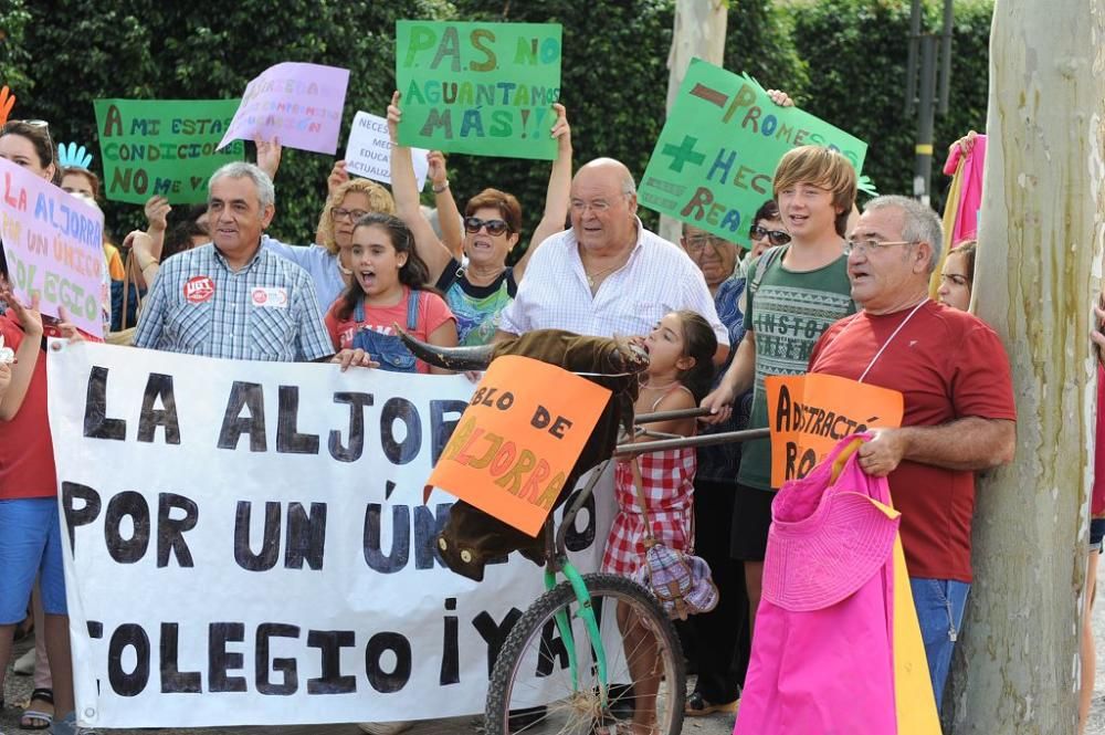 Manifestación de los padres de La Aljorra