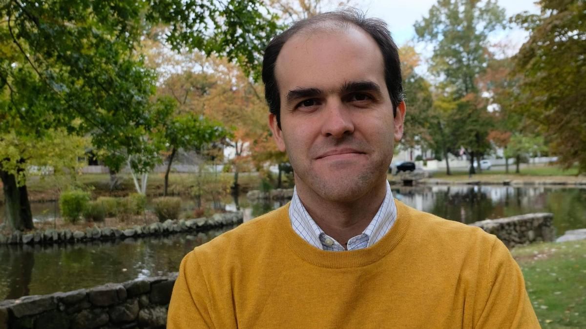 Eduardo Dávila.
