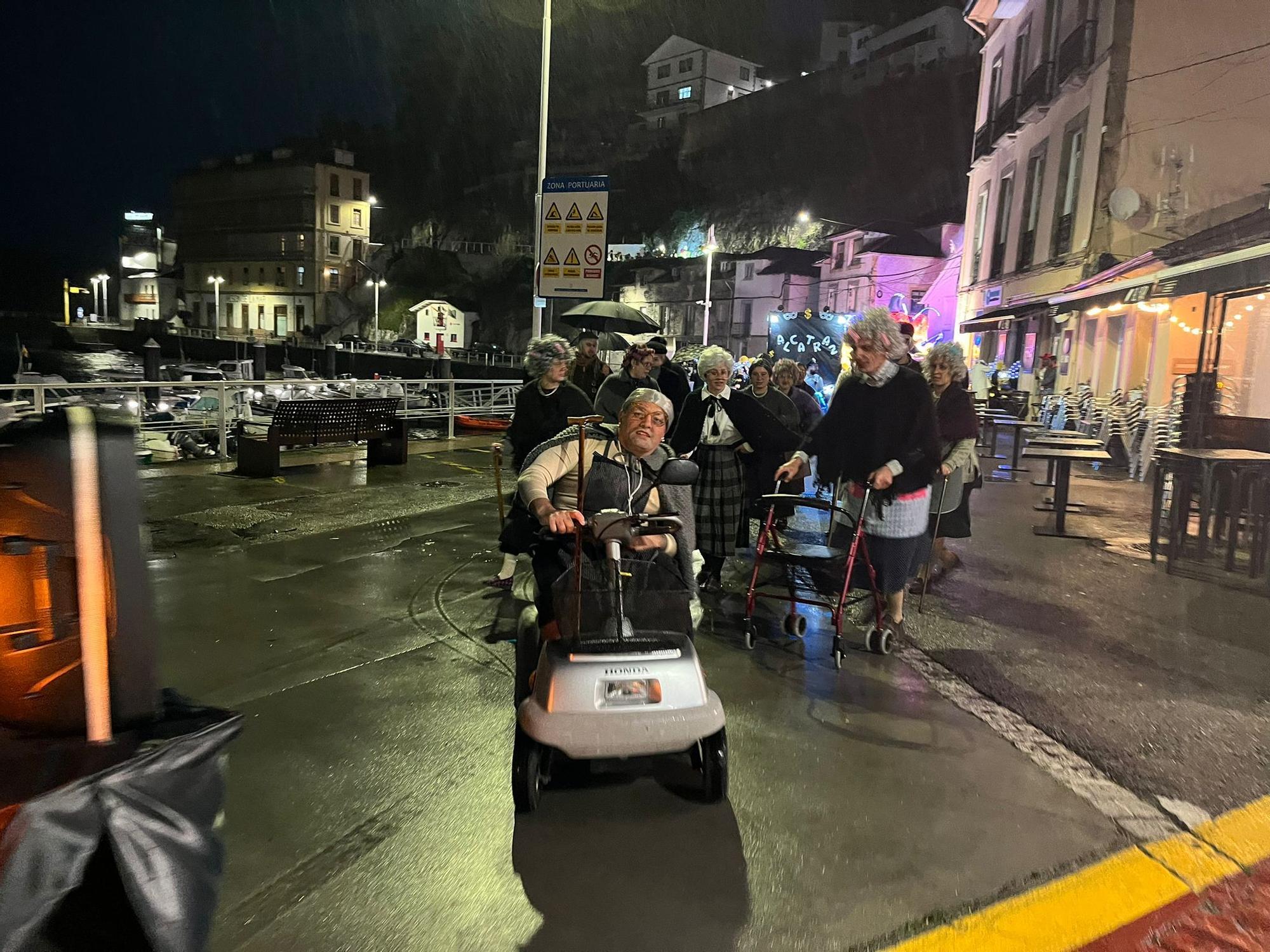 En imágenes: Así fue el multitudinario desfile de Carnaval en Luarca