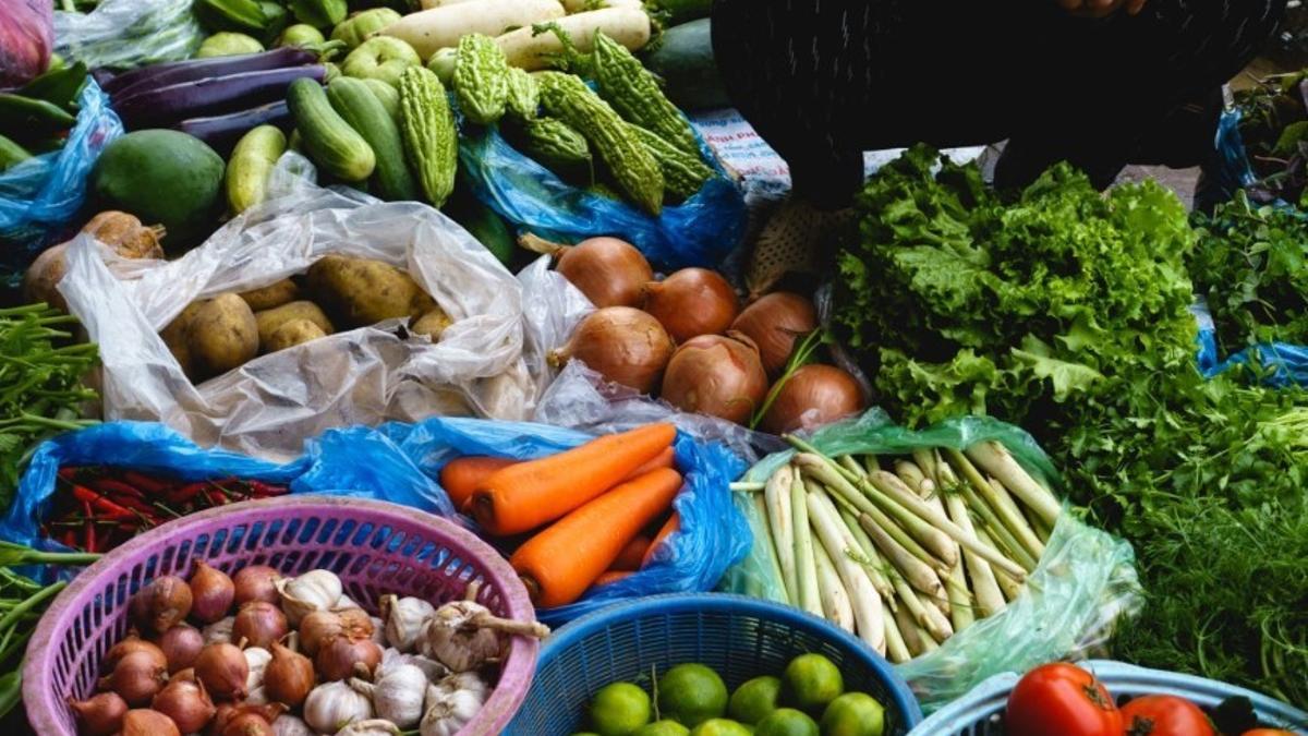 Una dieta más basada en vegetales puede reducir las emisiones asociadas a las cadenas de suministro de alimentos