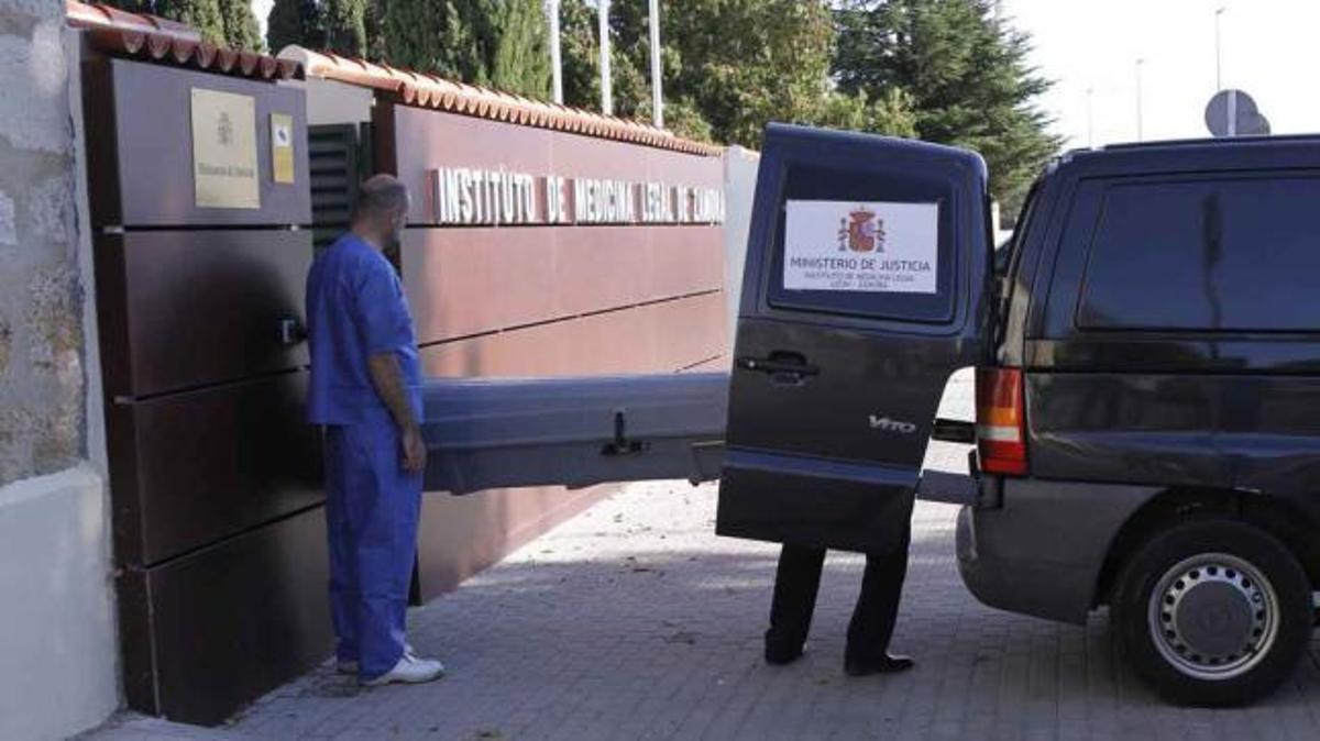 La recogida de cadáveres judiciales, sin servicio oficial