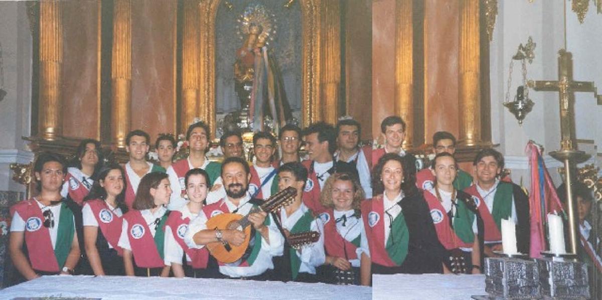 La tuna-rondalla del IES Gabriel y Galán de Plasencia.