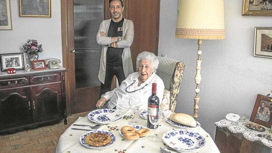 Pepita Bravo: «Tengo 93 años. Trabajaba fuera de casa y tenía carnet de conducir, así que fui una mujer independiente y decidida»