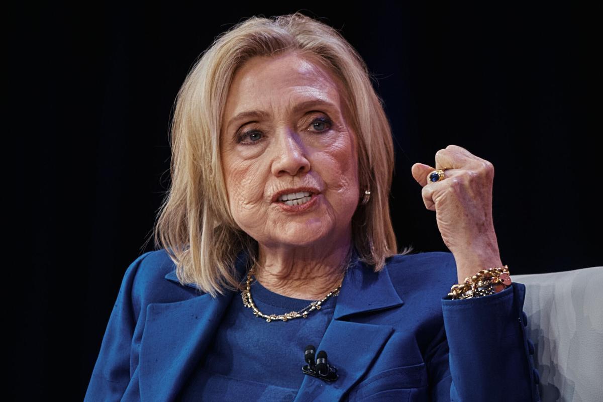 Hillary Clinton nega al Congrés conèixer Epstein i els seus delictes