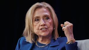 Hillary Clinton nega al Congrés conèixer Epstein i els seus delictes