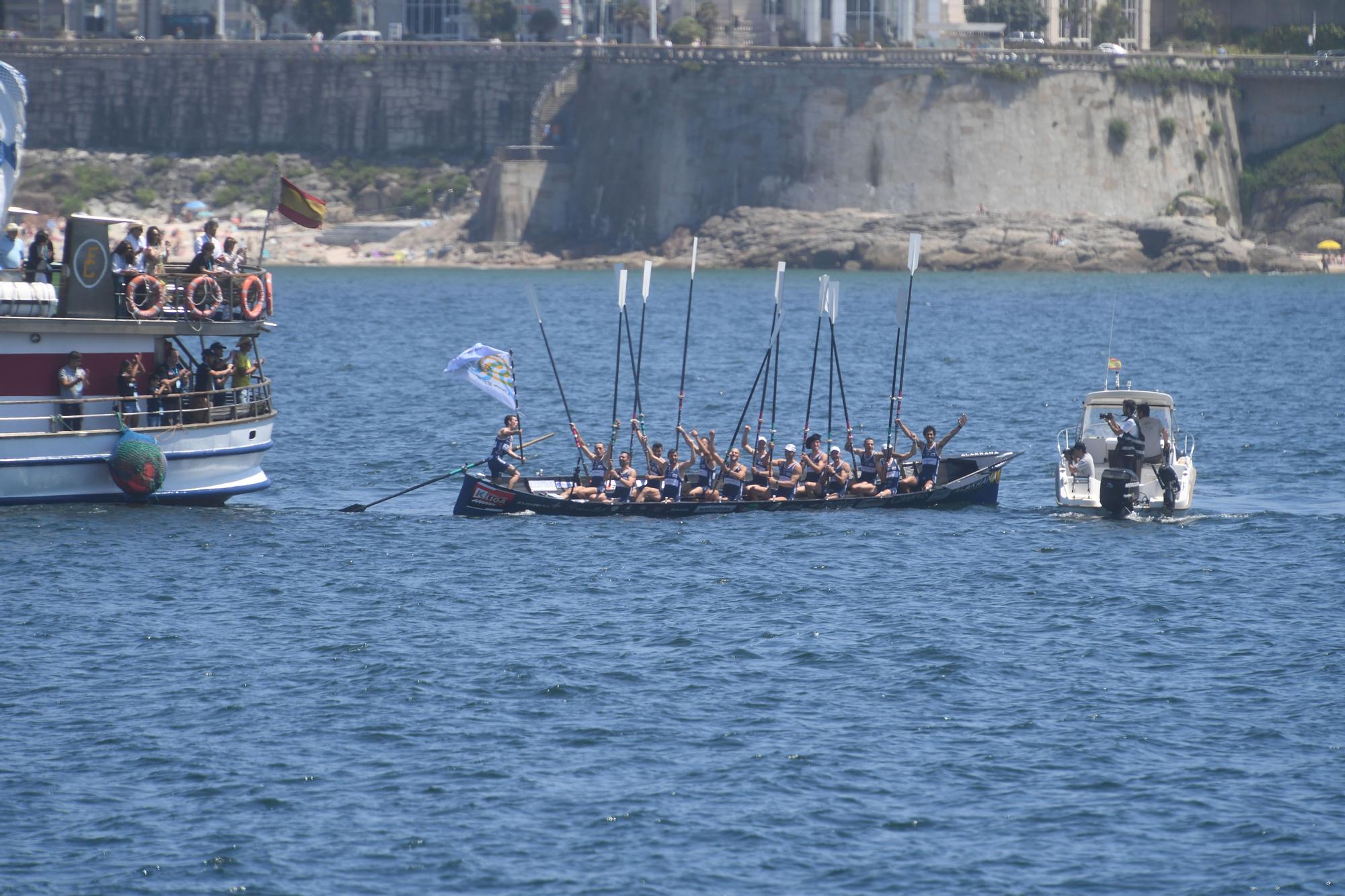 Orio y Urdaibai triunfan en  la Bandera Cidade da Coruña de Traineras