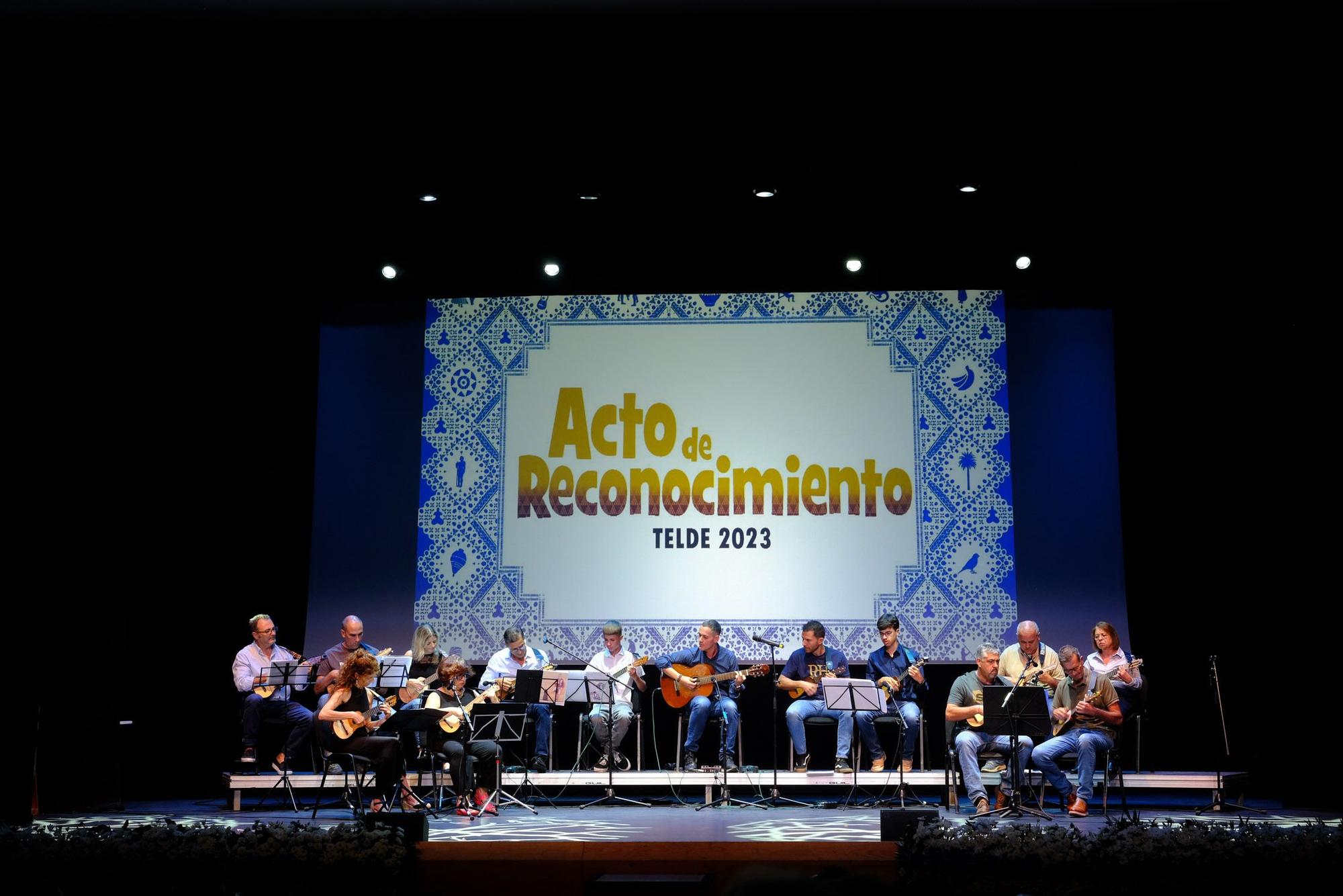 Acto de reconocimiento a la difusión de las tradiciones