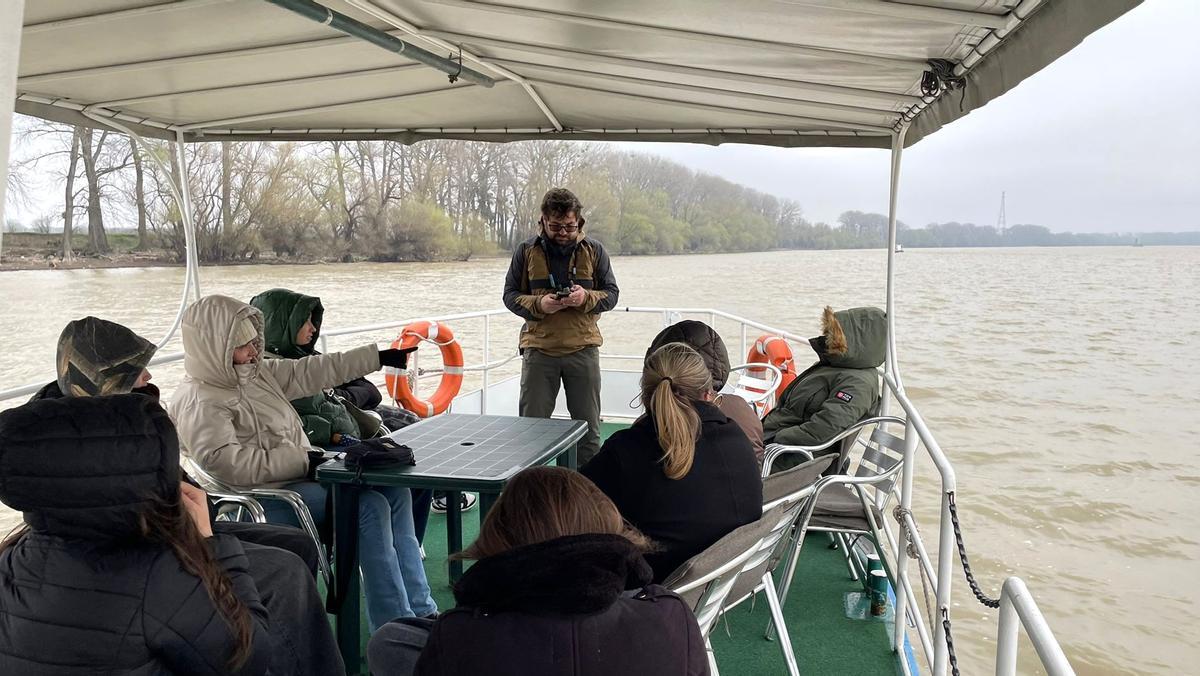 Viaje de la expedición por el Danubio para analizar la circulación de microplásticos.