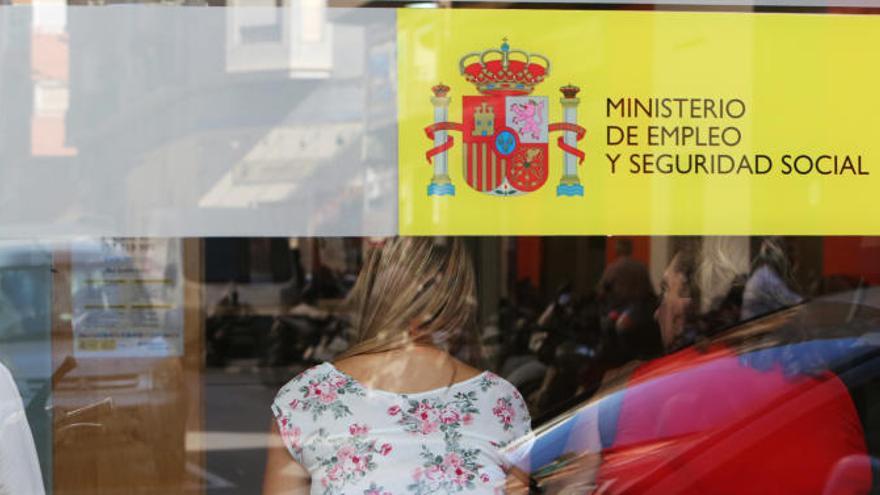 El paro aumenta en 1.278 personas en Alicante