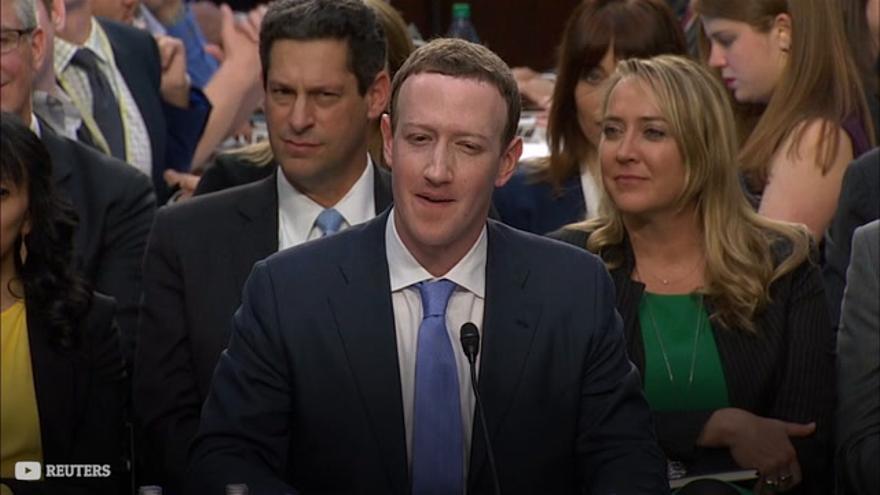 Zuckerberg ante el Senado: Colisión entre la política e Internet