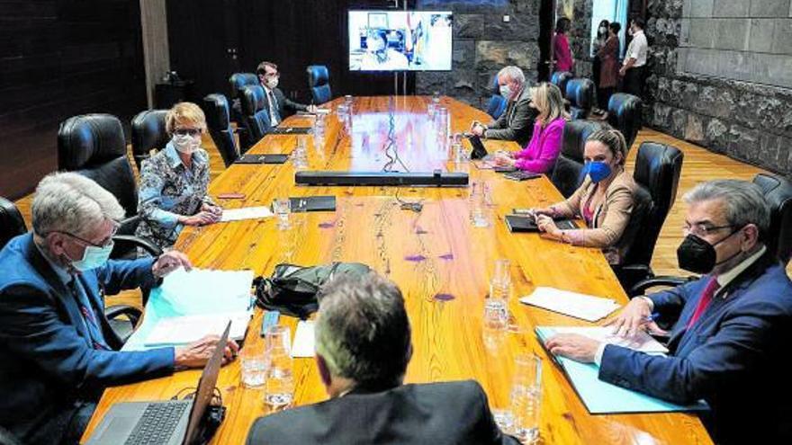 Reunión del Consejo de Gobierno celebrado ayer en Santa Cruz de Tenerife.