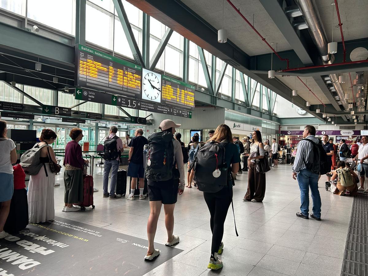 La circulación ferroviaria entre Galicia y Madrid se reestablece con normalidad: "Hemos llegado a Santiago sin incidencias ni retrasos"
