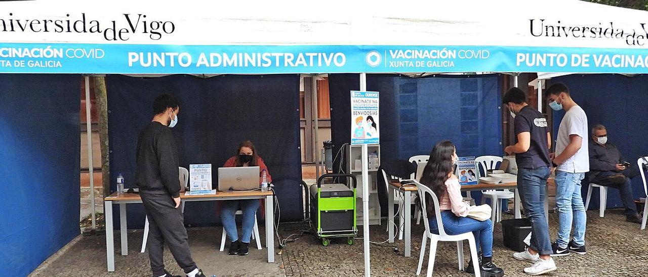 La carpa estuvo instalada en el campus lunes y martes.   | //  FERNANDO CASANOVA