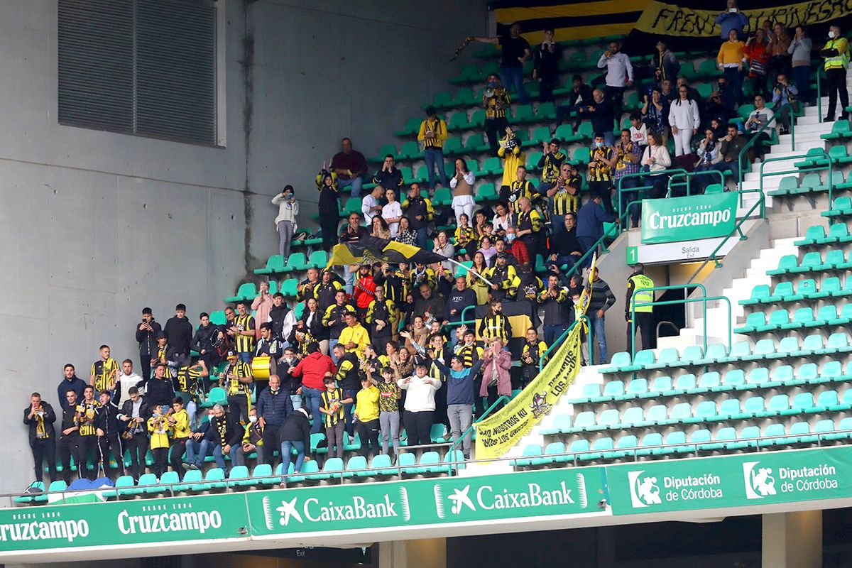 Córdoba CF - San Roque: Las imágenes de la afición en el Arcángel