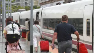 Usuarios recurrentes de tren piden conocer el plan de transporte alternativo ante la instalación del ERTMS