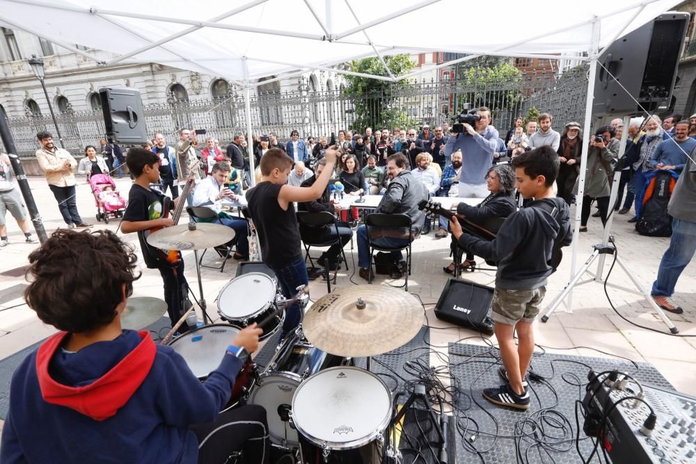 Rueda de prensa de los músicos de Oviedo para reivindicar los conciertos de música en los bares