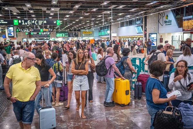 La alta velocidad entre Barcelona, Girona y Francia se restablece tras estar más de 10 horas interrumpida