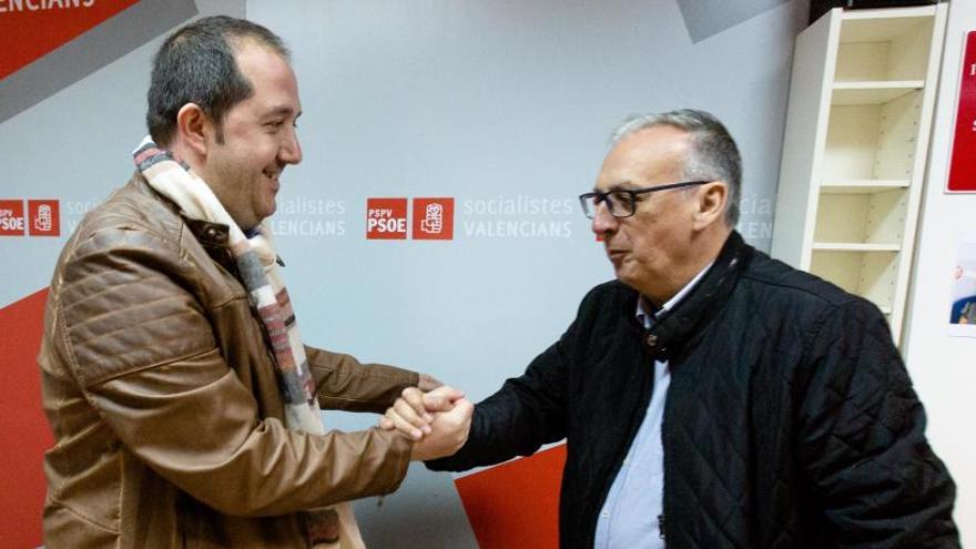 Martínez y Navarro en la sede del PSOE.