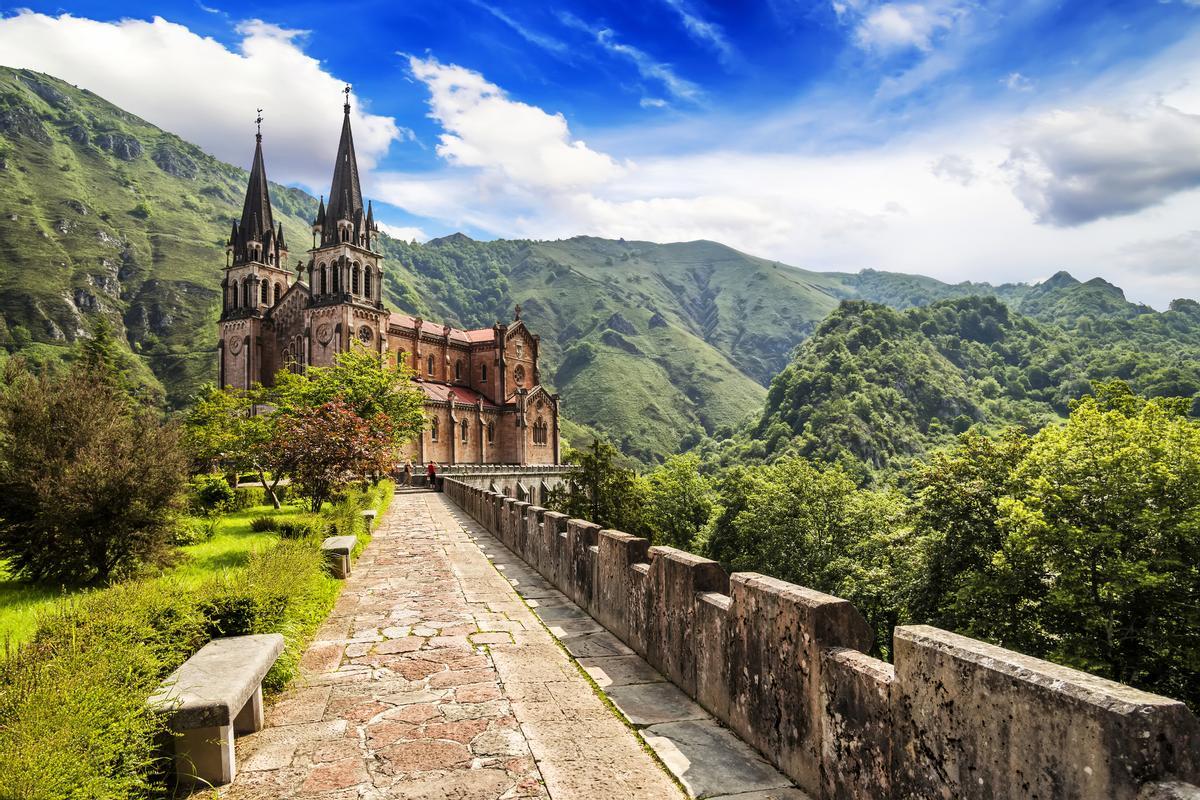 Basílica de Nuestra Señora de las Batallas de Covadonga