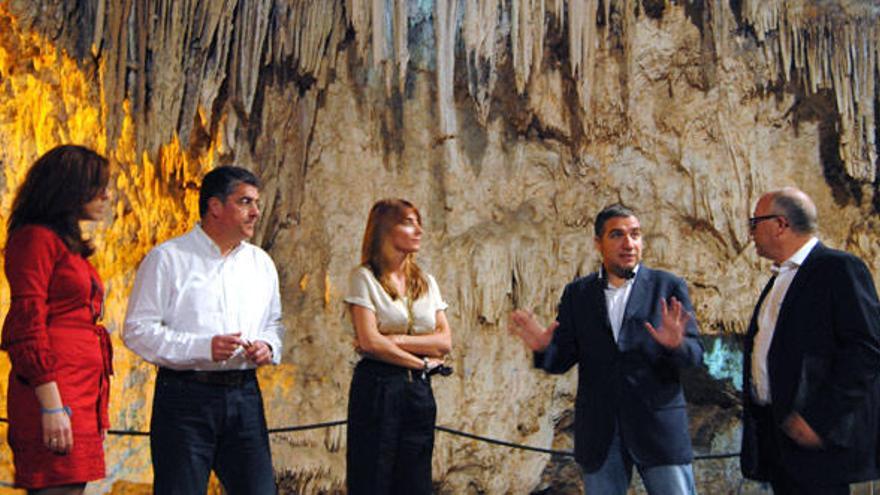 La Diputación de Málaga celebrará el Día de la Provincia de 2012 el próximo 26 de abril en el interior de la Cueva de Nerja.