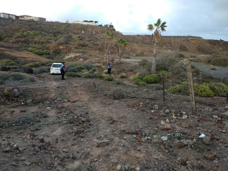 Un conductor se sale de la carretera en Las Coloradas