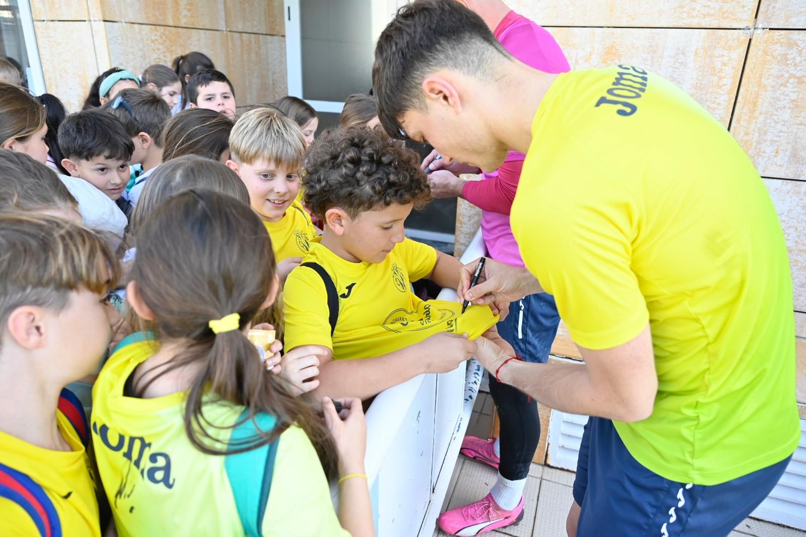 Firma Autografos 04.jpg