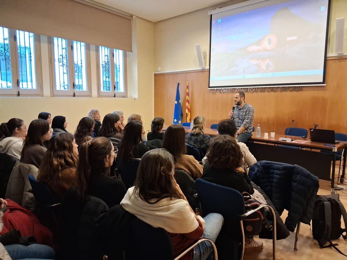 El sociòleg Albert Sales va oferiruna xerrada al Consell Comarcal
